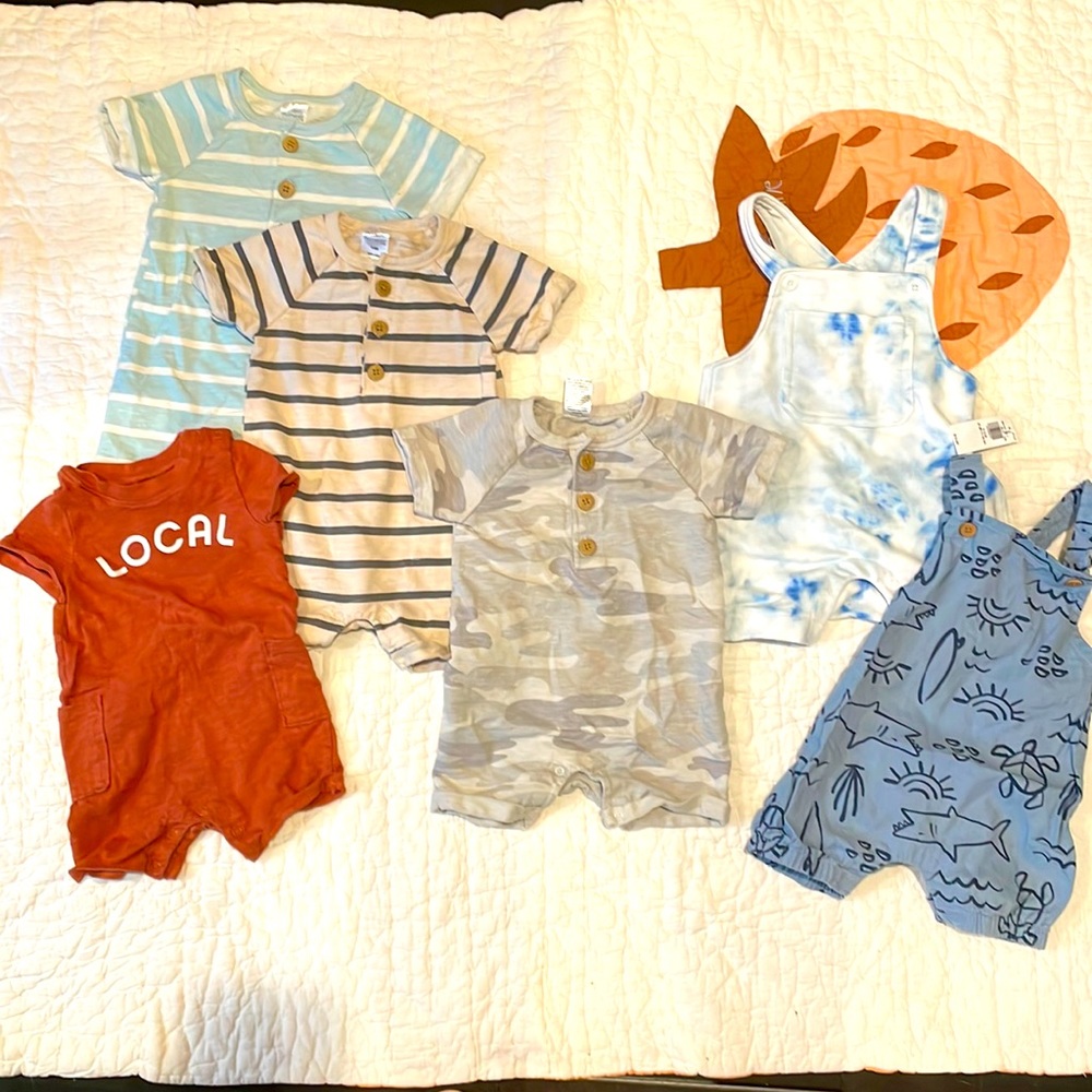 6 EUC 6-9M outfits